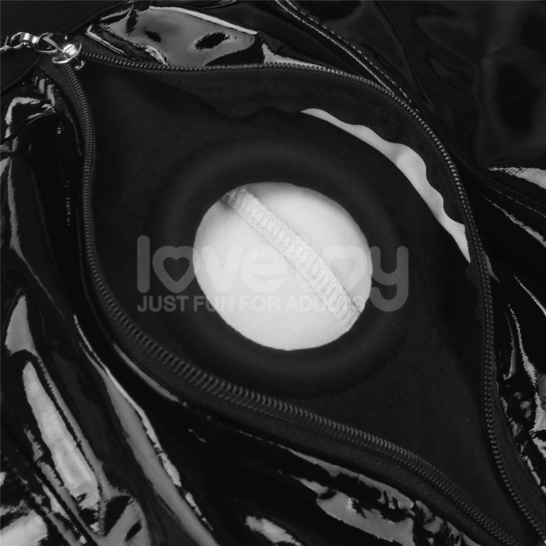 Dirželių šortai su kišene dildo „Chic Strap-On“ juodi XL (40–43 colio liemuo) - Image 12