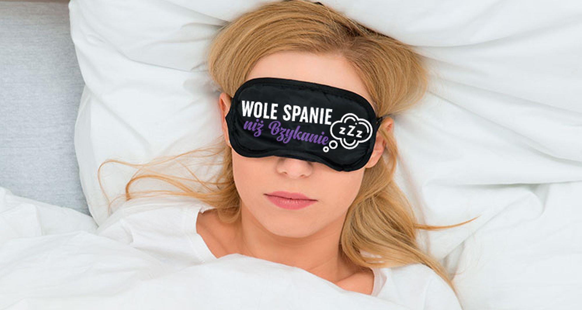 Miego kaukė akims su užrašu „MIEGAS GERIAU NEI SEKSAS“