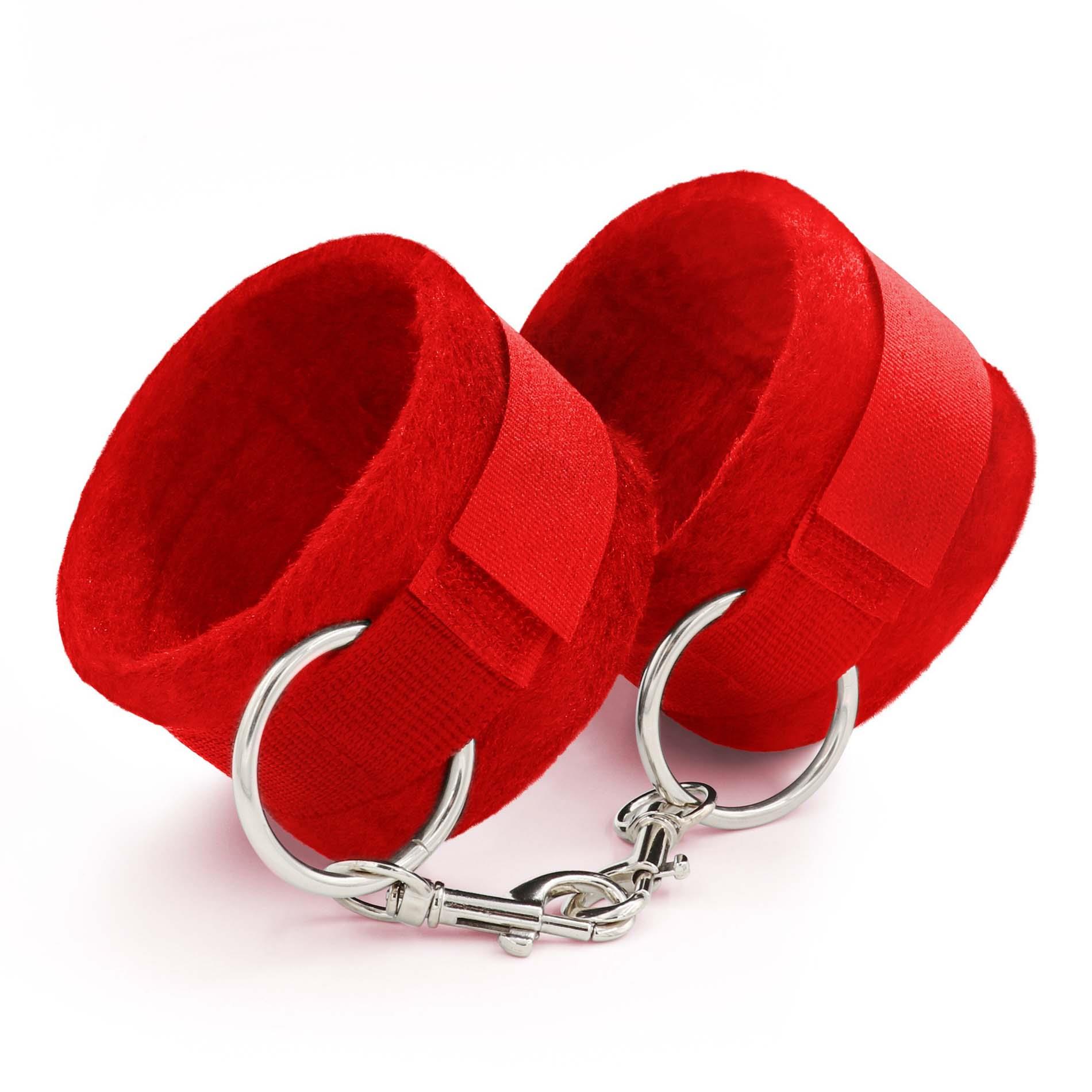 TOUGH LOVE VELCRO HANDCUFFS WITH EXTRA 40CM CHAIN CRUSHIOUS RED – BDSM suvaržymai - Image 3