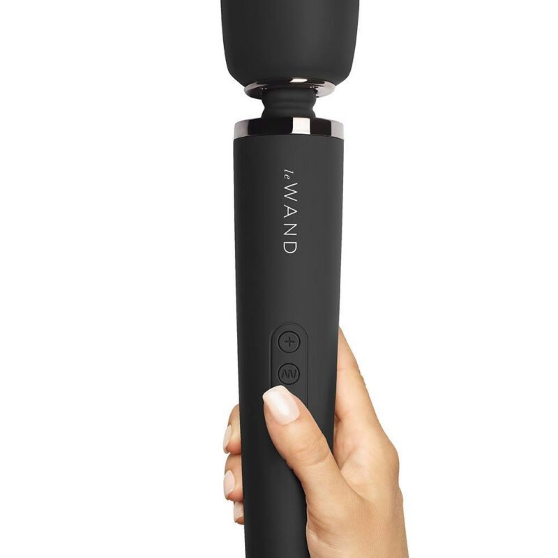 Le Wand – galingas vibromasažuoklis (Juodas)